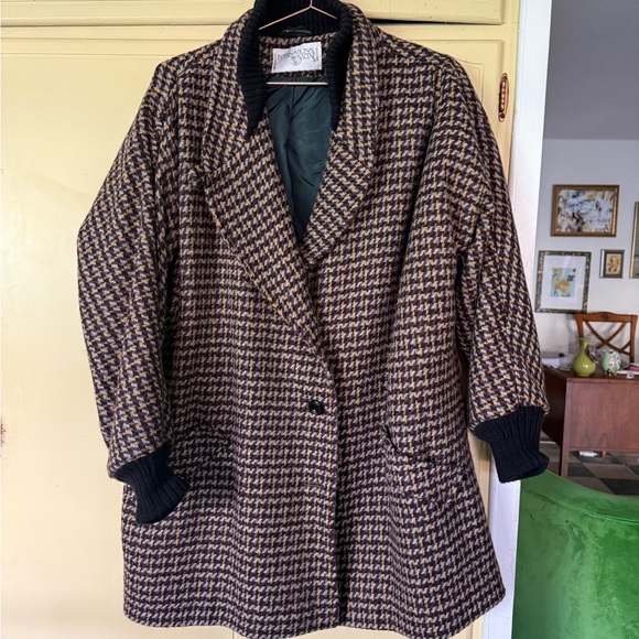 80s Pure Wool Houndstooth Coat - Picture 2 of 7